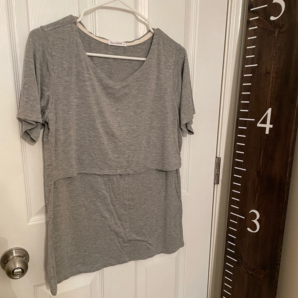 Grey nursing top! Very light material and comfortable!😍